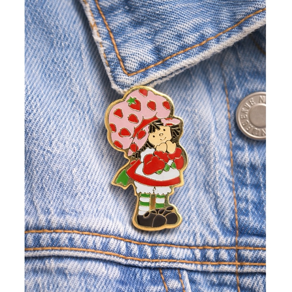 Vintage Strawberry Shortcake Pin
